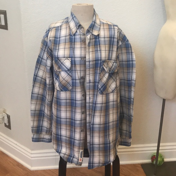 Levi's Other - Levi Strauss Button Up Shirt Size Large